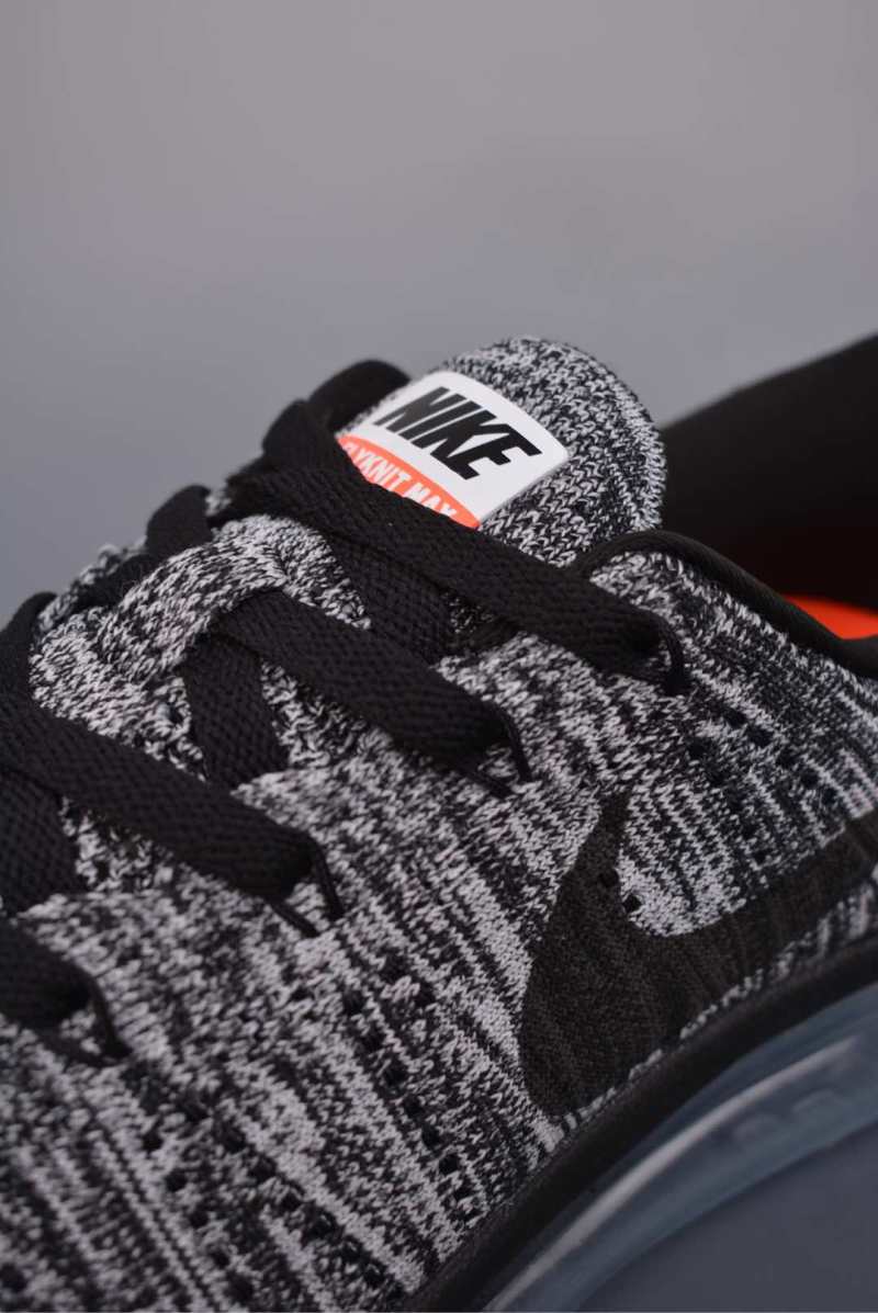 Nike Flyknit Air Max view