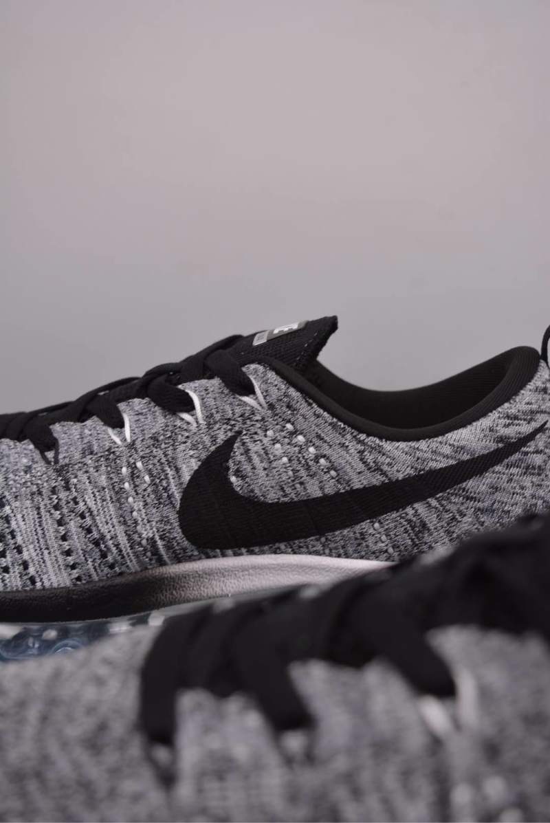 Nike Flyknit Air Max view