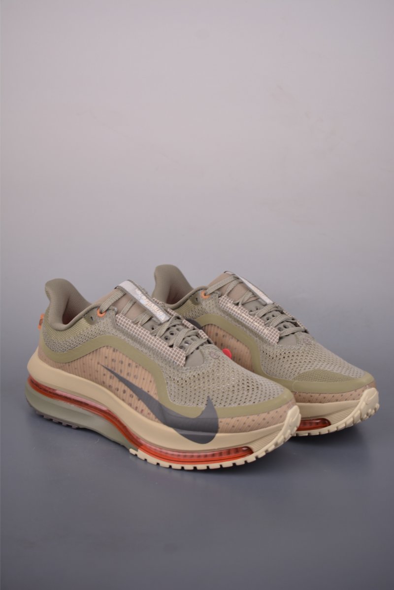 Nike Pegasus Premium