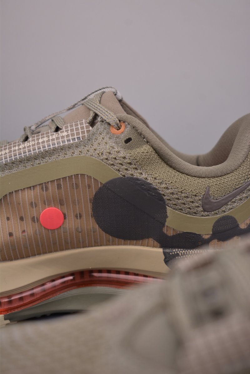 Nike Pegasus Premium view