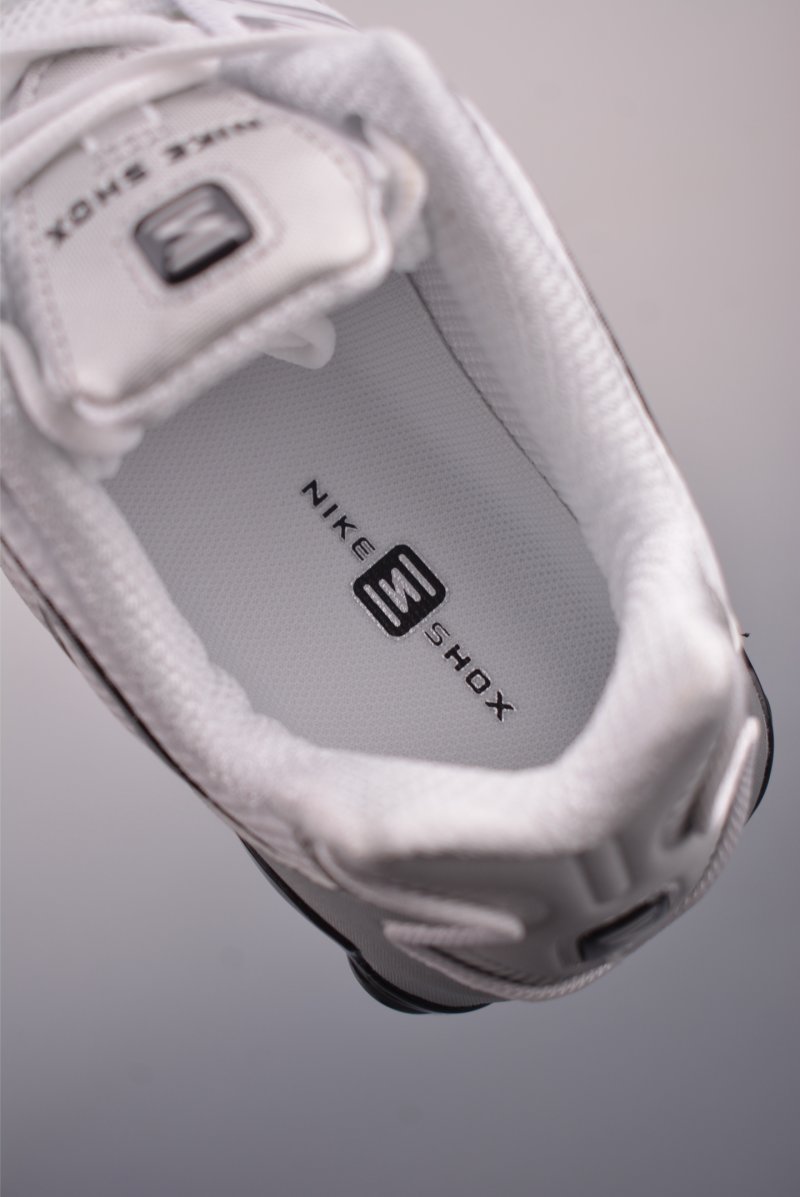 Nike Shox Ride 2 SP x Supreme view