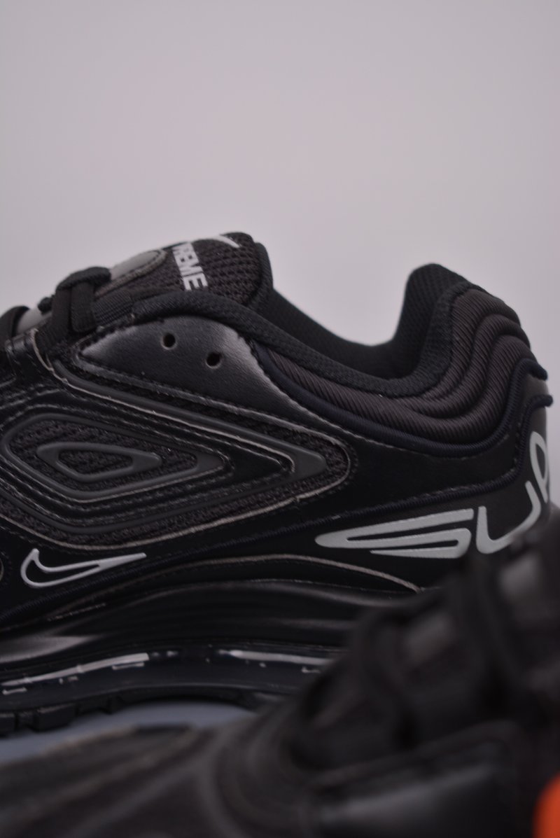 Supreme x Nike Air Max 98 TL view