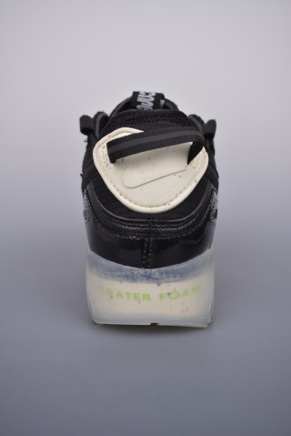 Nike W Air Max 90 Futura view 4