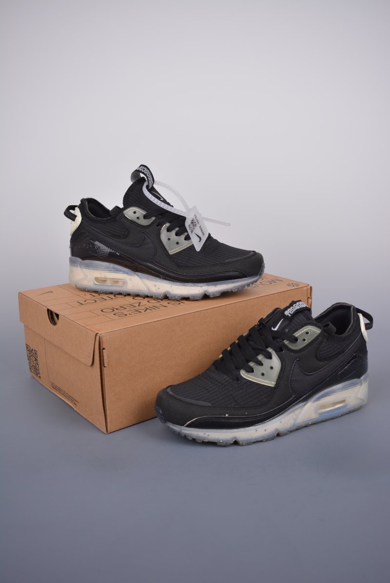 Nike W Air Max 90 Futura view