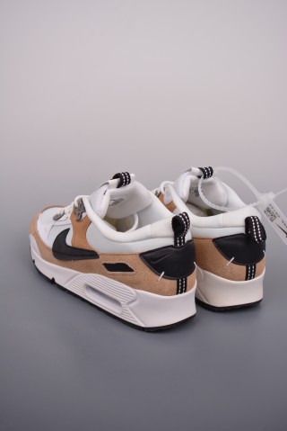 Nike W Air Max 90 Futura view 2