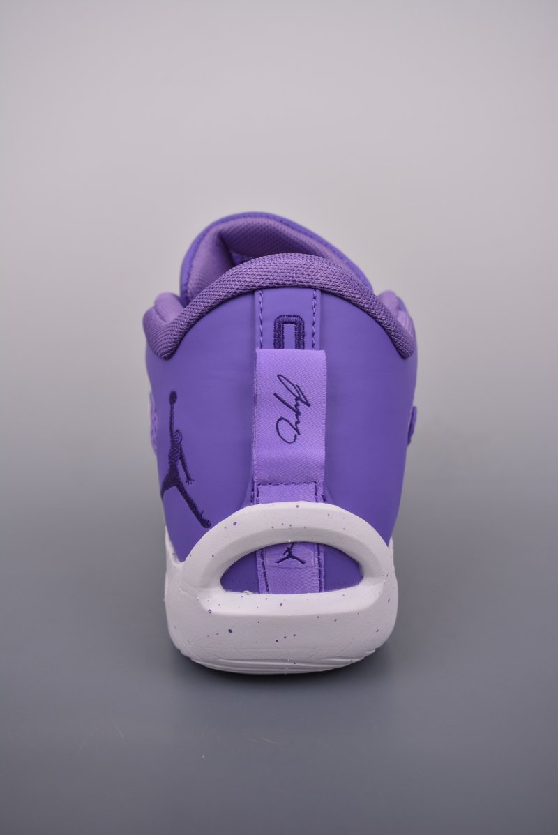 Nike Air Jordan Tatum 1 view