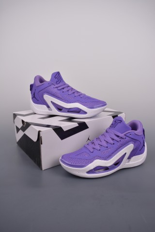 Nike Air Jordan Tatum 1 view 5