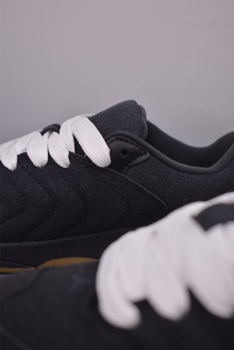Nike Rise 'White / Pink' view