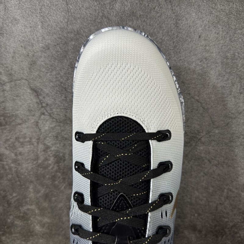 Nike Kobe 9 Elite Low 'Black / White / Green' view