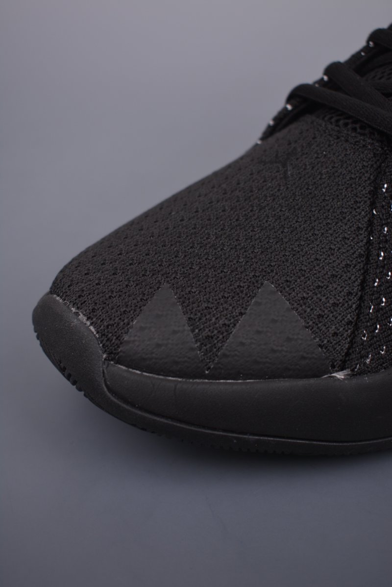 Air Jordan Jumpman Diamond Low view