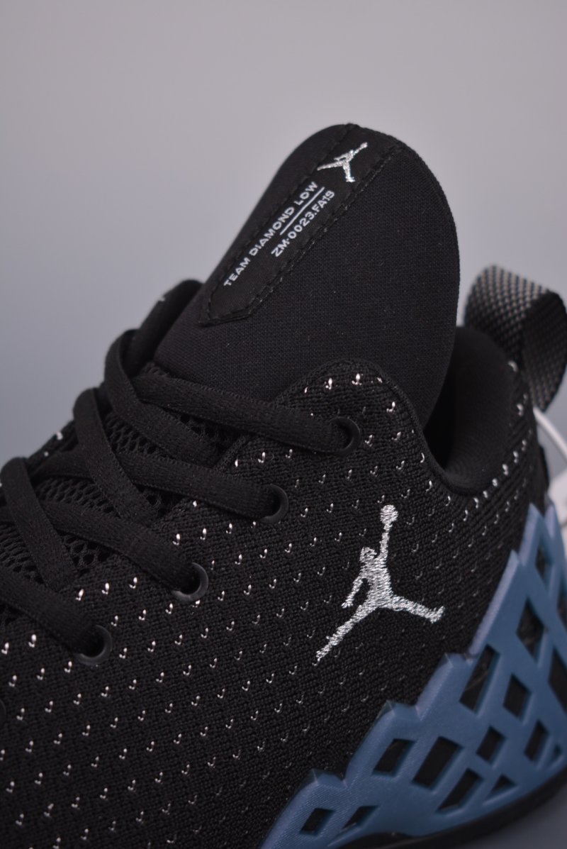 Air Jordan Jumpman Diamond Low view