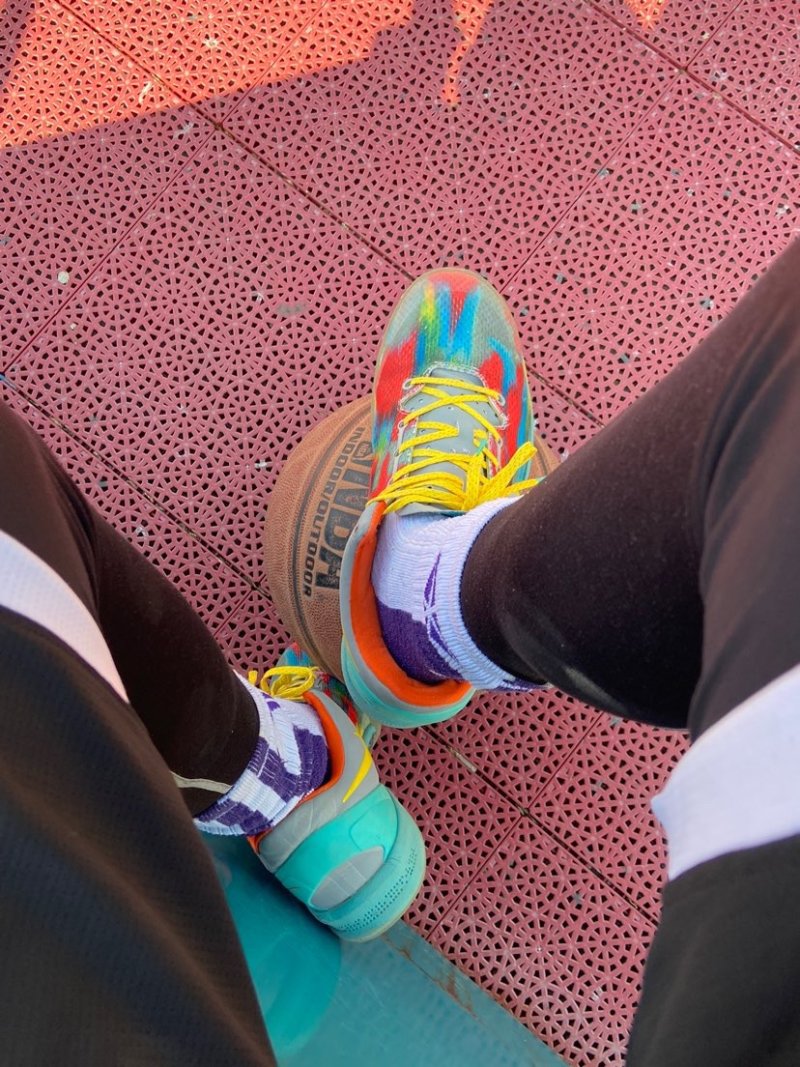 Nike Kobe 8 System view