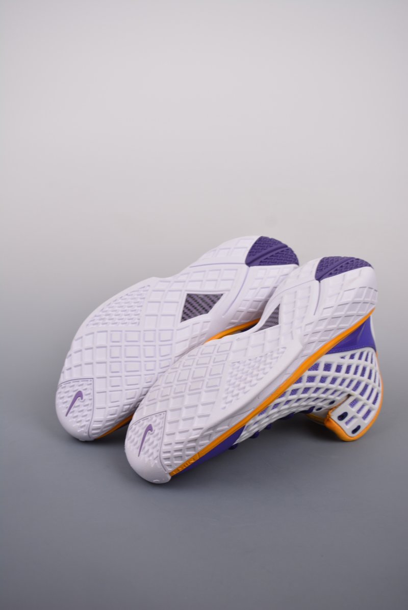Nike Zoom Kobe 3 Protro view