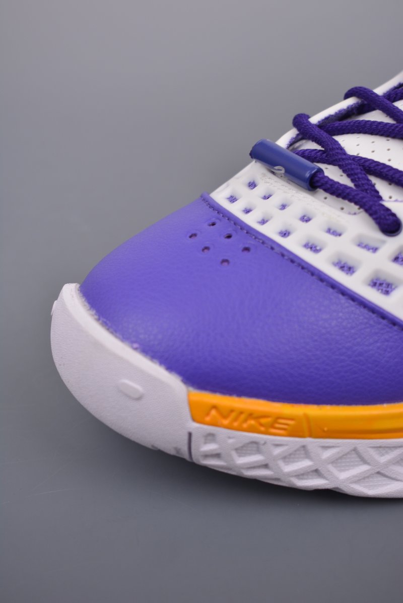 Nike Zoom Kobe 3 Protro view