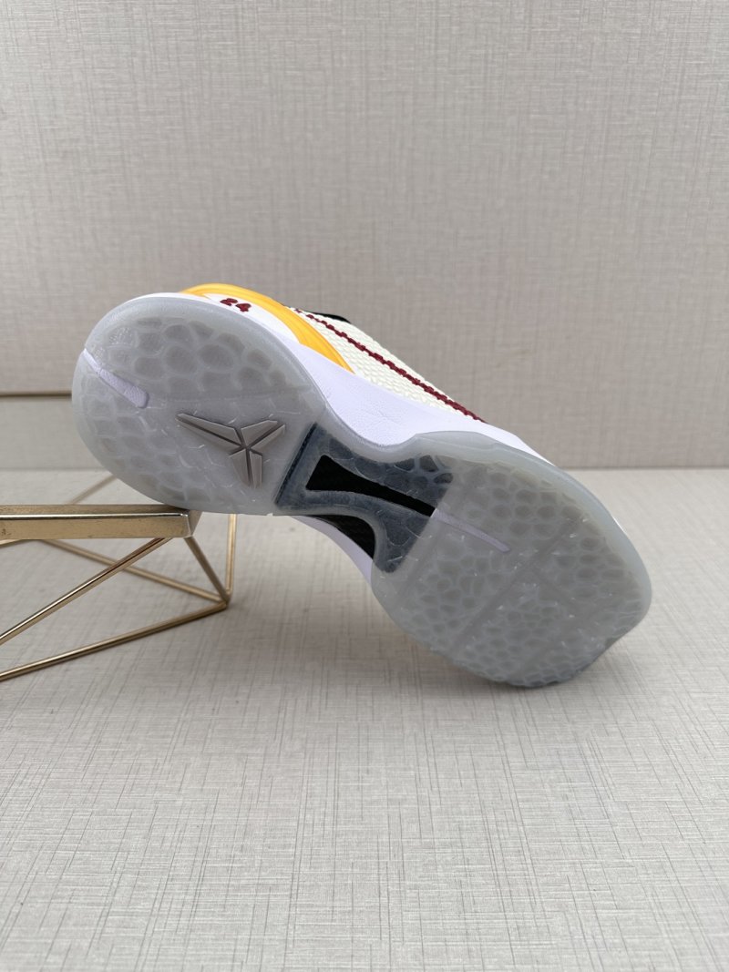 Nike Zoom Kobe 6 Protro view