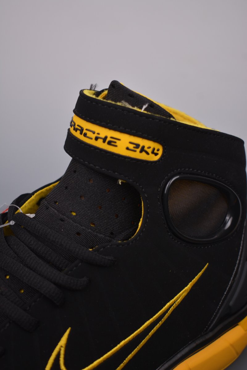 Nike Air Zoom Huarache 2K4 view