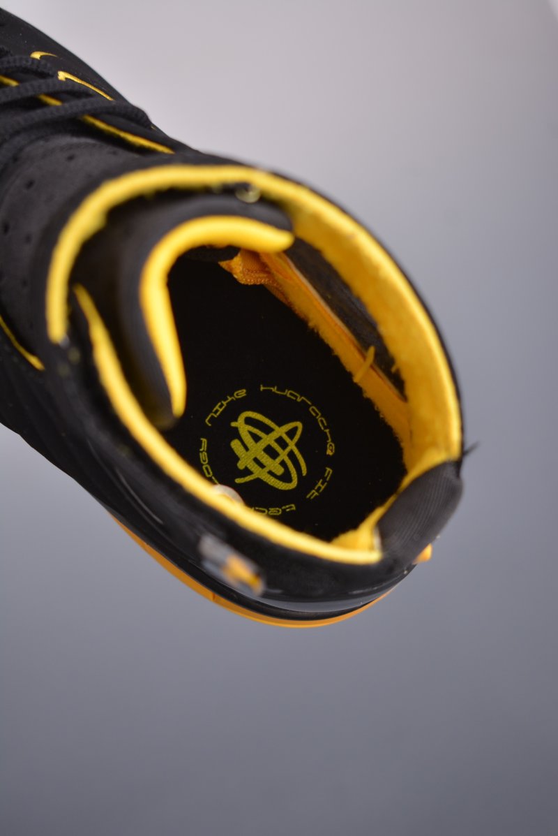 Nike Air Zoom Huarache 2K4 view
