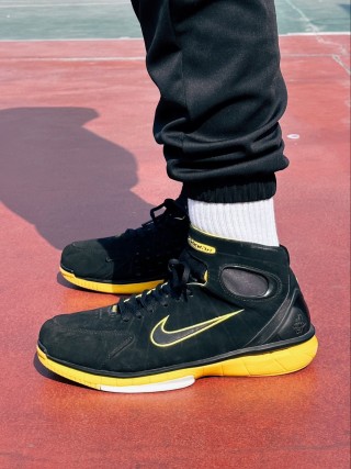 Nike Air Zoom Huarache 2K4 view 1