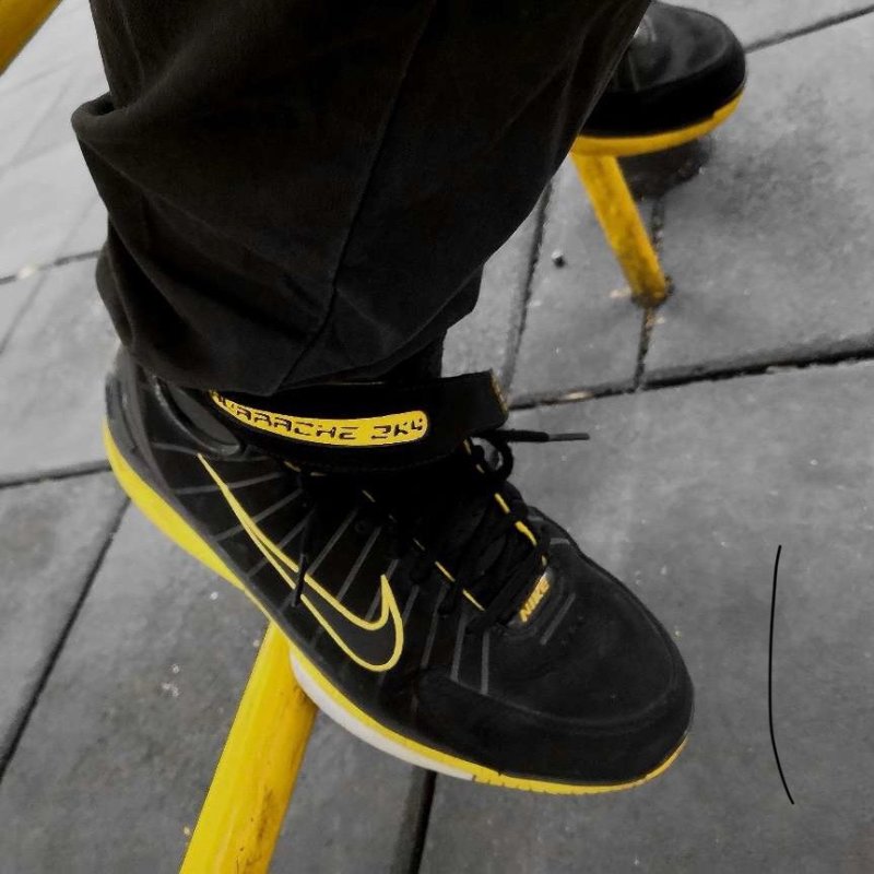 Nike Air Zoom Huarache 2K4 view