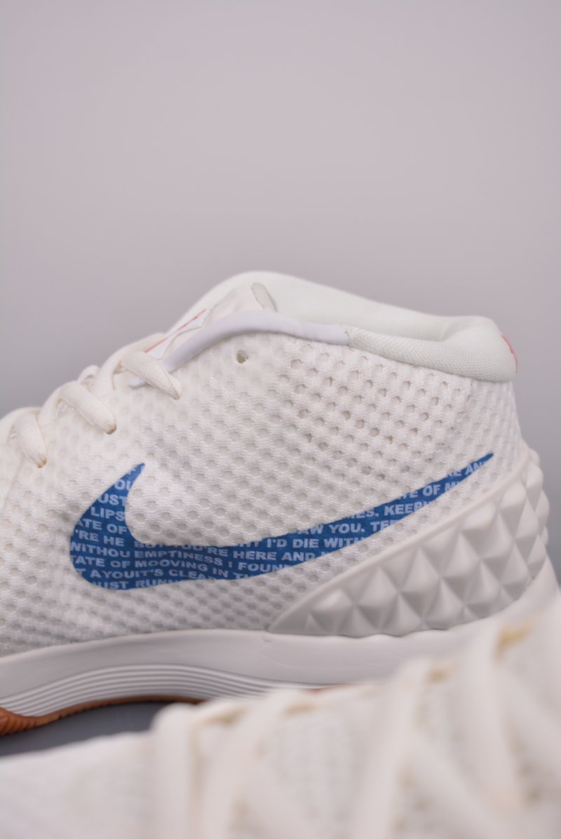 Nike Kyrie 1 EP view