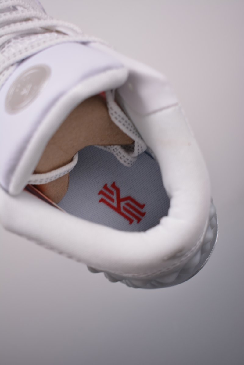 Nike Kyrie 1 EP view
