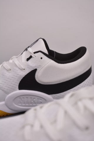 Nike Hyperquick SE view 8