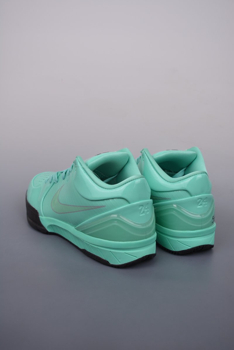 Nike Kobe 4 Protro view