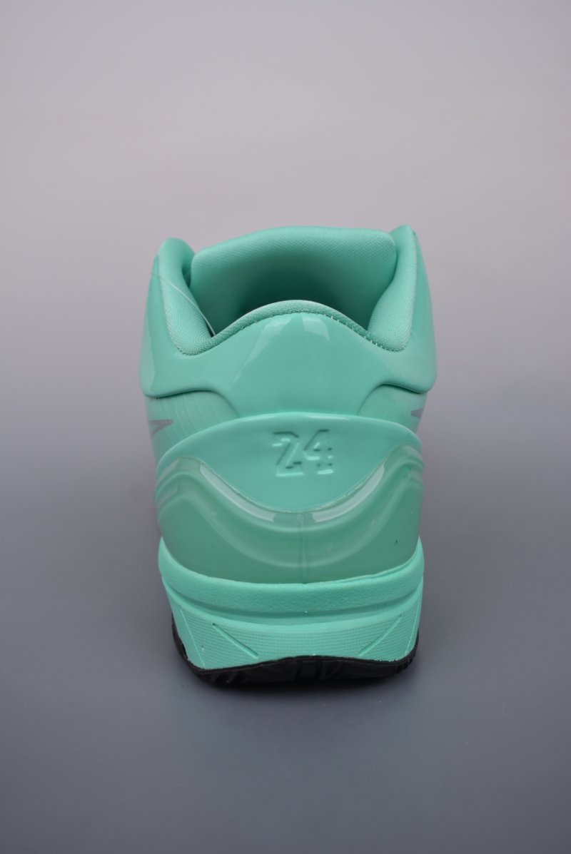 Nike Kobe 4 Protro view
