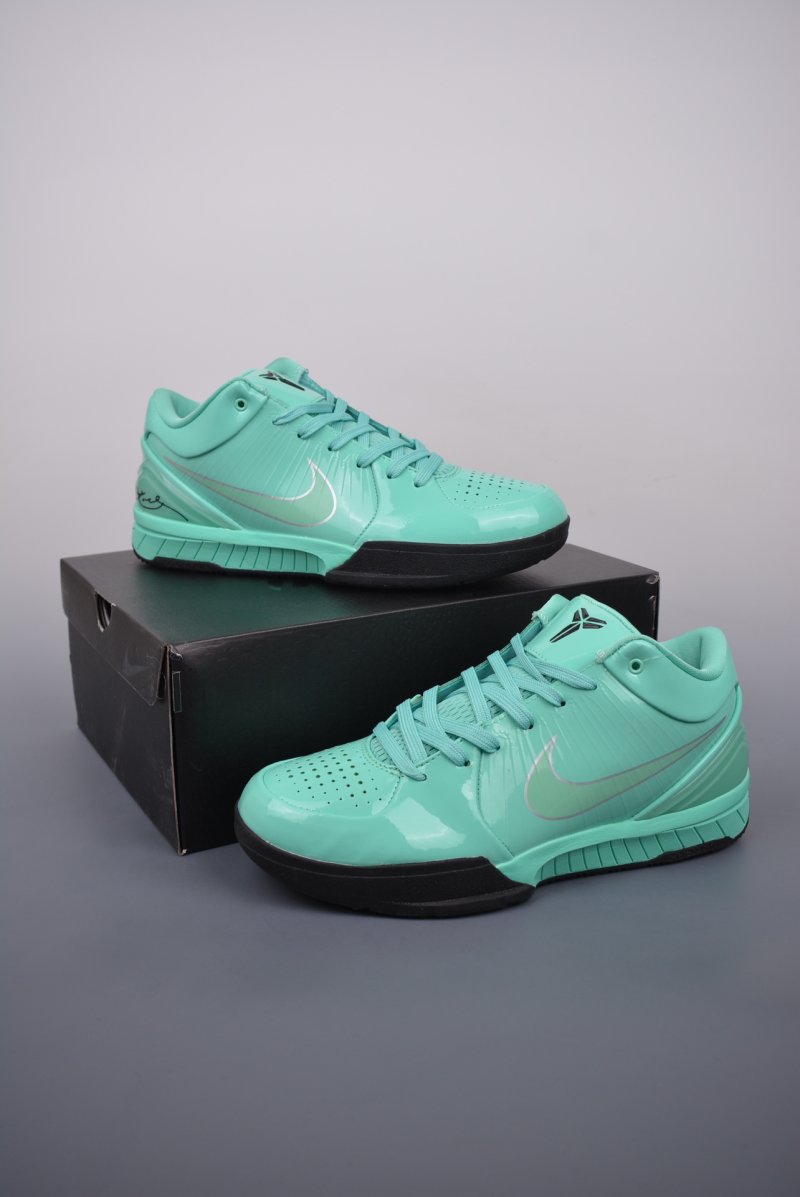 Nike Kobe 4 Protro view