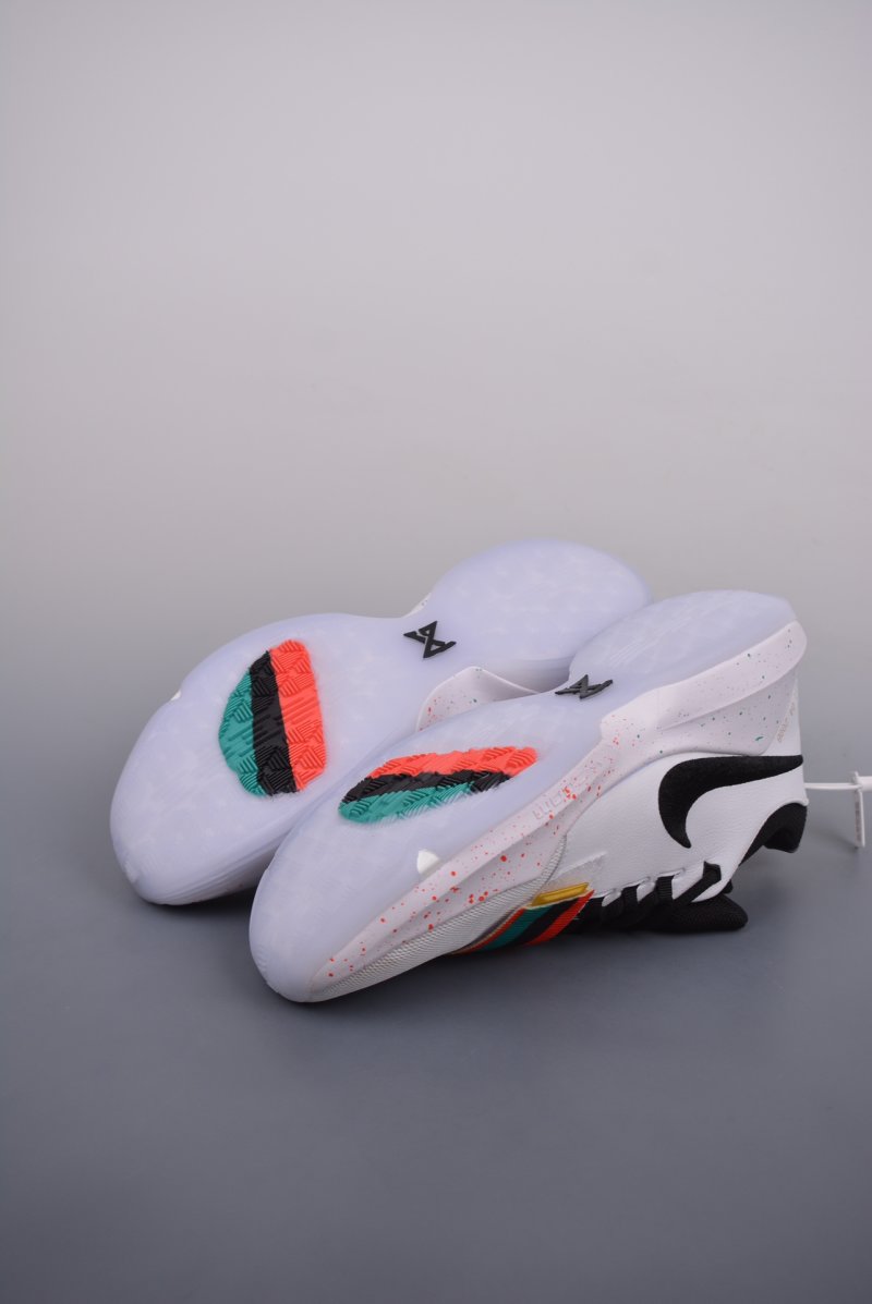 Nike PG 1 EP view