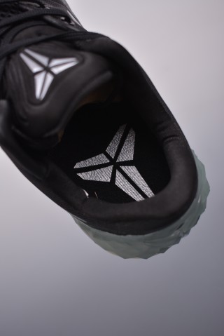 Nike Venomenon 5 'Black' view 18
