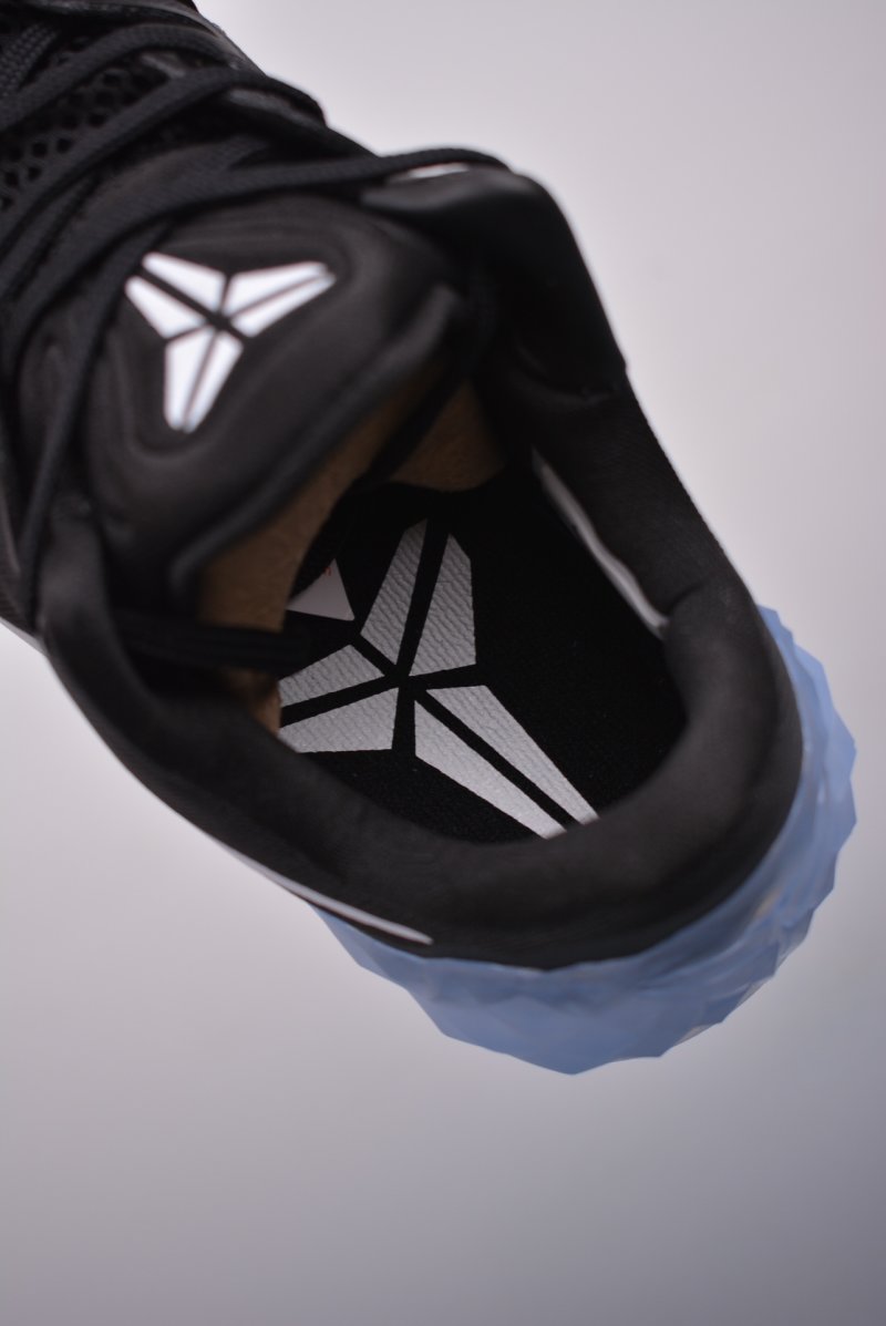 Nike Venomenon 5 'Black' view