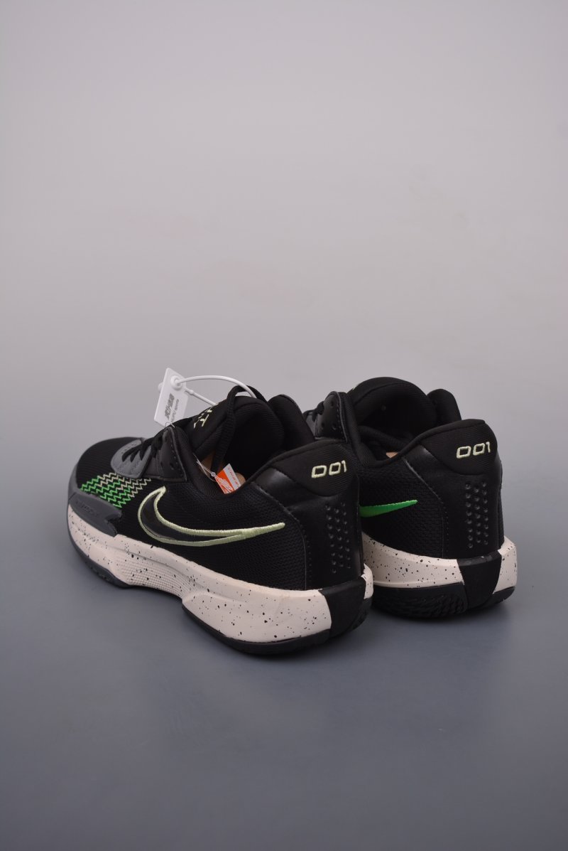 Nike Zoom G.T. ACDM view