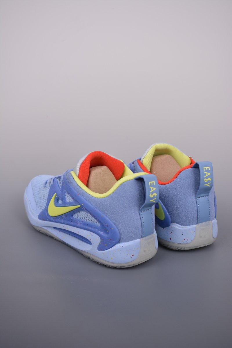 Nike Zoom KD 15 view