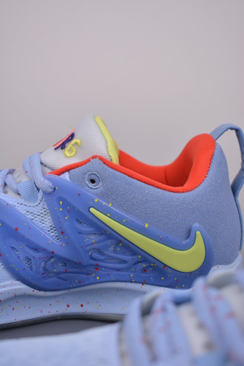 Nike Zoom KD 15 view