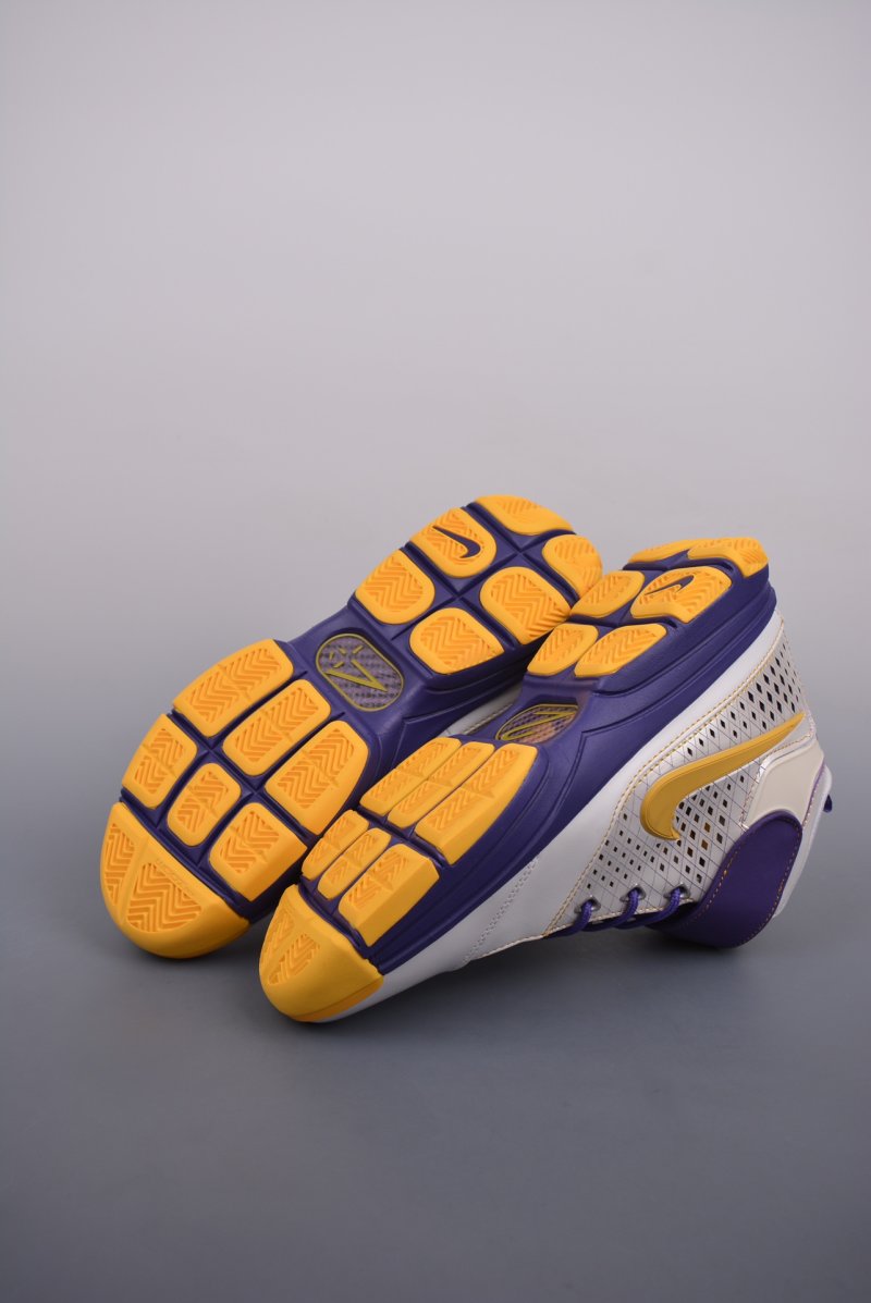 Nike Zoom Kobe 2 Ultimate Protro view
