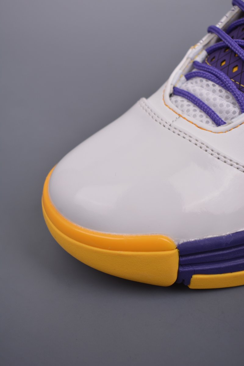 Nike Zoom Kobe 2 Ultimate Protro view