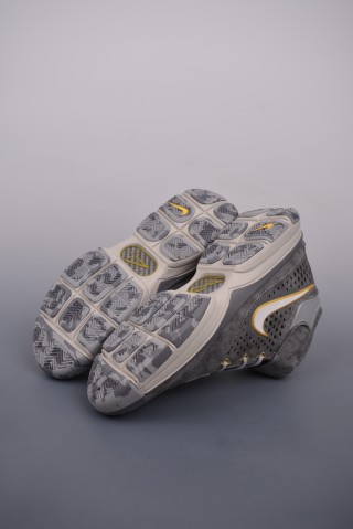 Nike Zoom Kobe 2 Ultimate Protro view 3