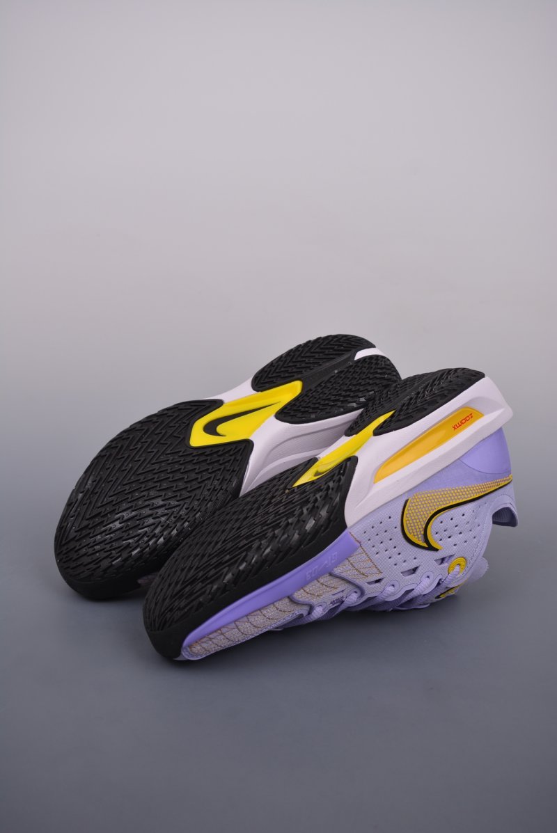 Nike Air Zoom G.T. Cut 3 view