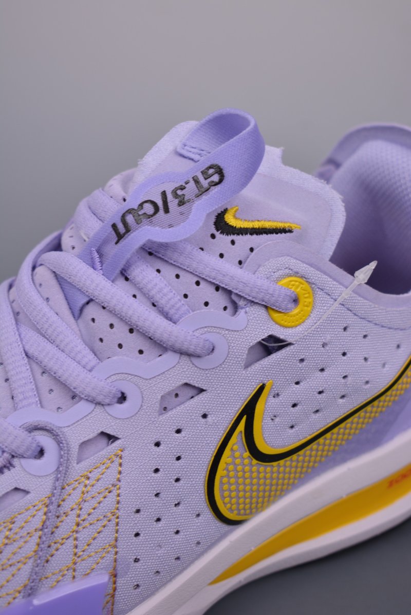 Nike Air Zoom G.T. Cut 3 view
