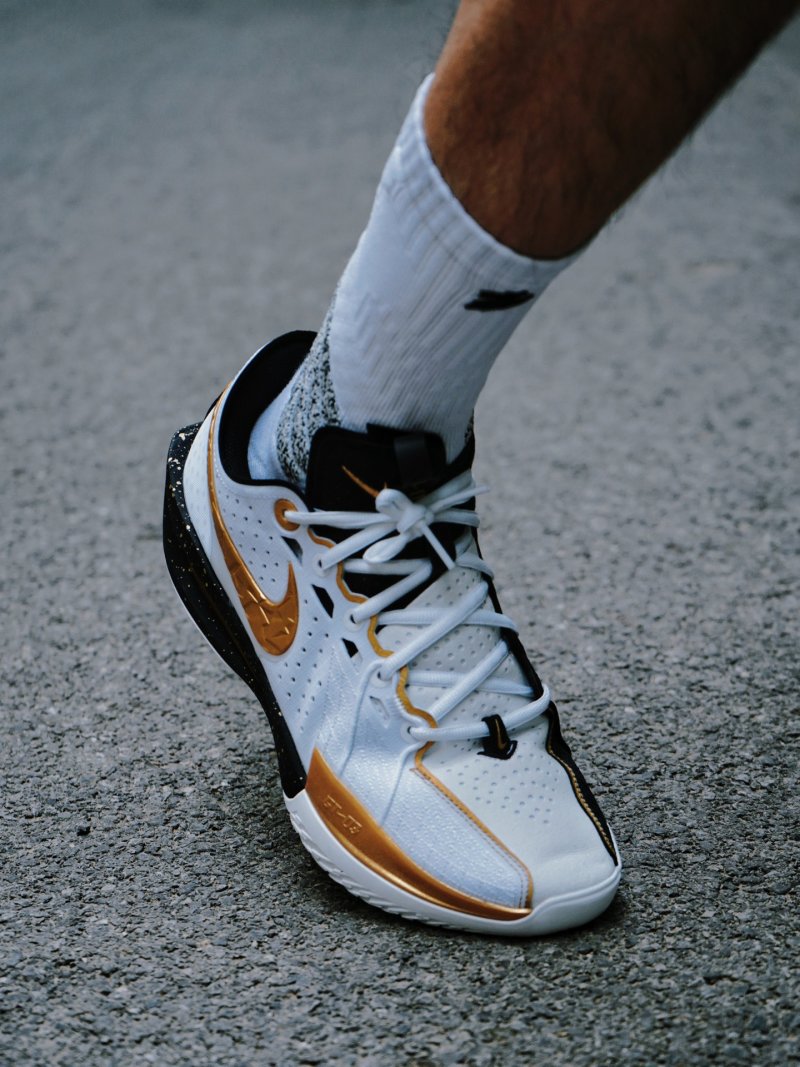 Nike Air Zoom G.T. Cut 3