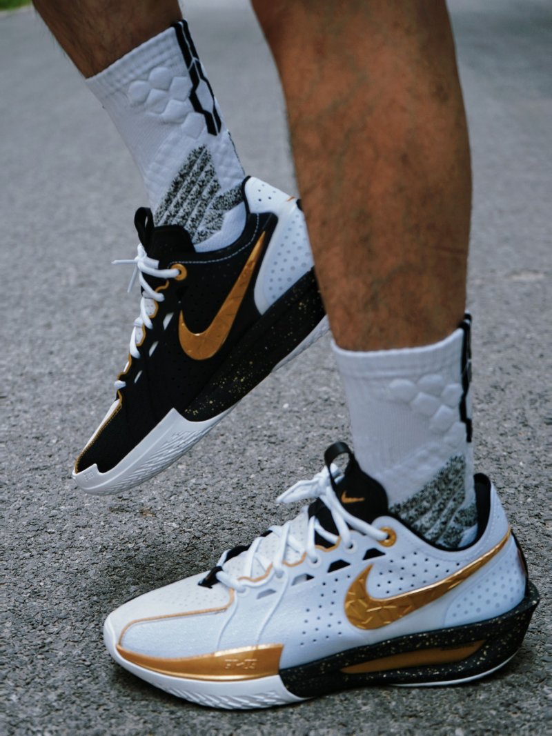 Nike Air Zoom G.T. Cut 3 view
