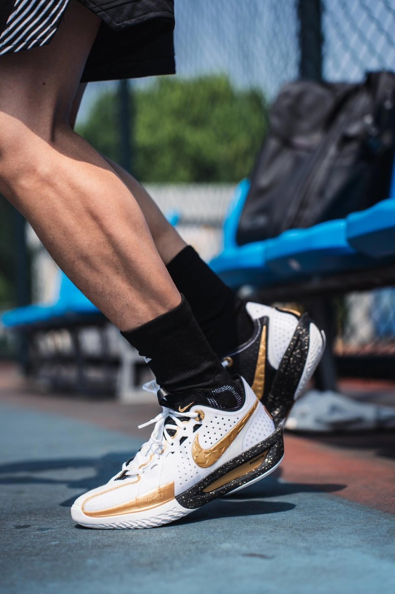 Nike Air Zoom G.T. Cut 3 view