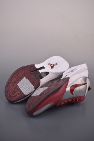 Nike Zoom Kobe ZK5 'Silver / Red' view 3