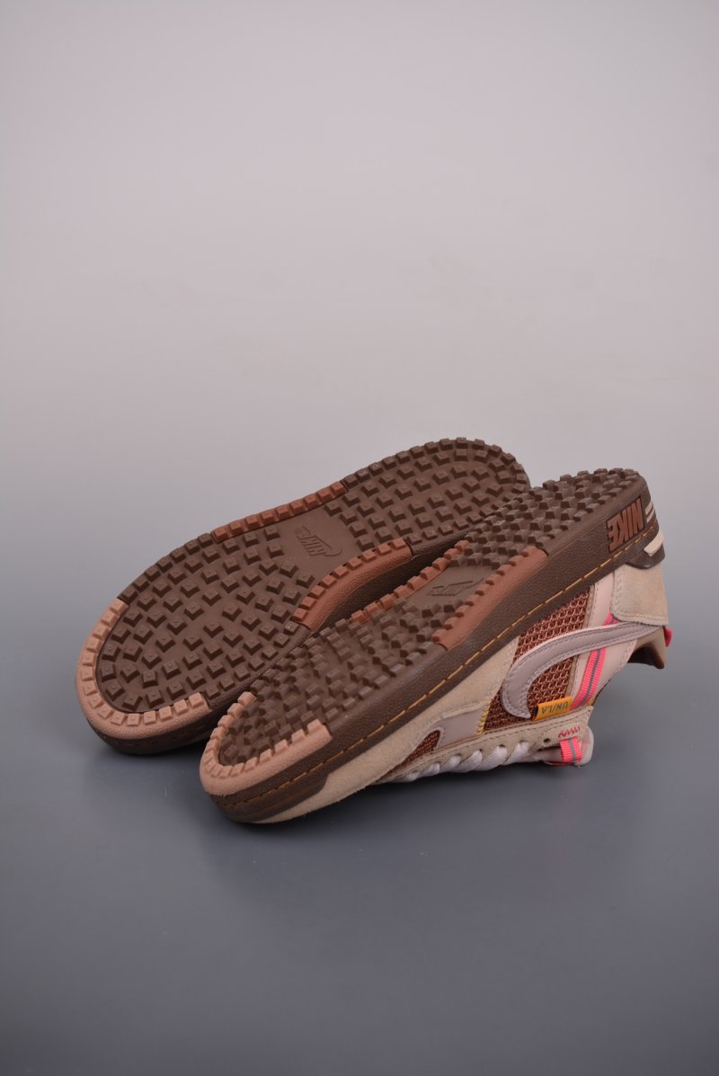 Union x Nike Field General 82 SP view