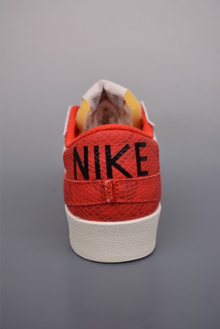 Nike Blazer Low 77 Jumbo view 4