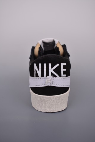 Nike Blazer Low 77 Jumbo view 4