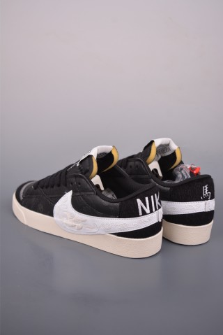 Nike Blazer Low 77 Jumbo view 2
