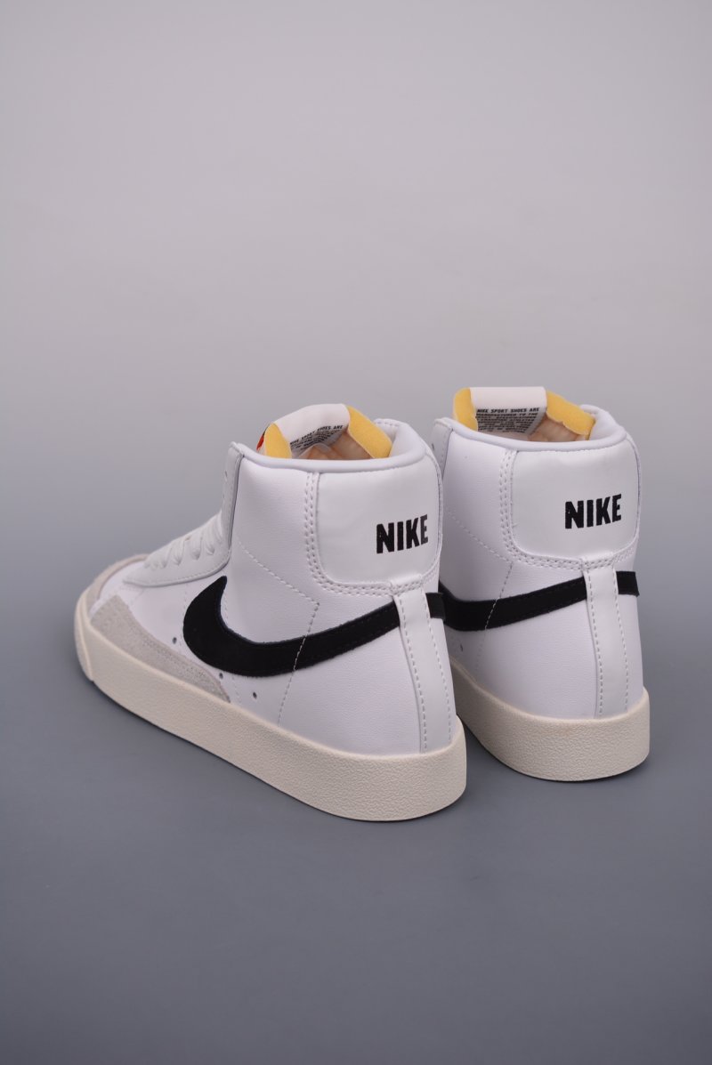 Nike Blazer Mid 77 Vintage view