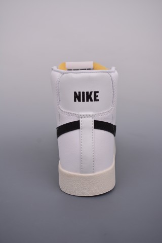 Nike Blazer Mid 77 Vintage view 4